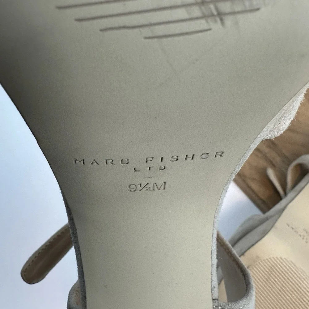 New Womens Marc Fisher LTD Cinthia Beige Suede Platform Sandals Heels Size 9.5 M
